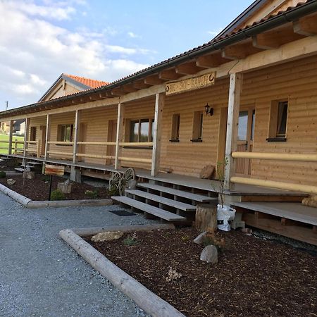 לינה וארוחת בוקר ליבנאו Big Sky Ranch מראה חיצוני תמונה