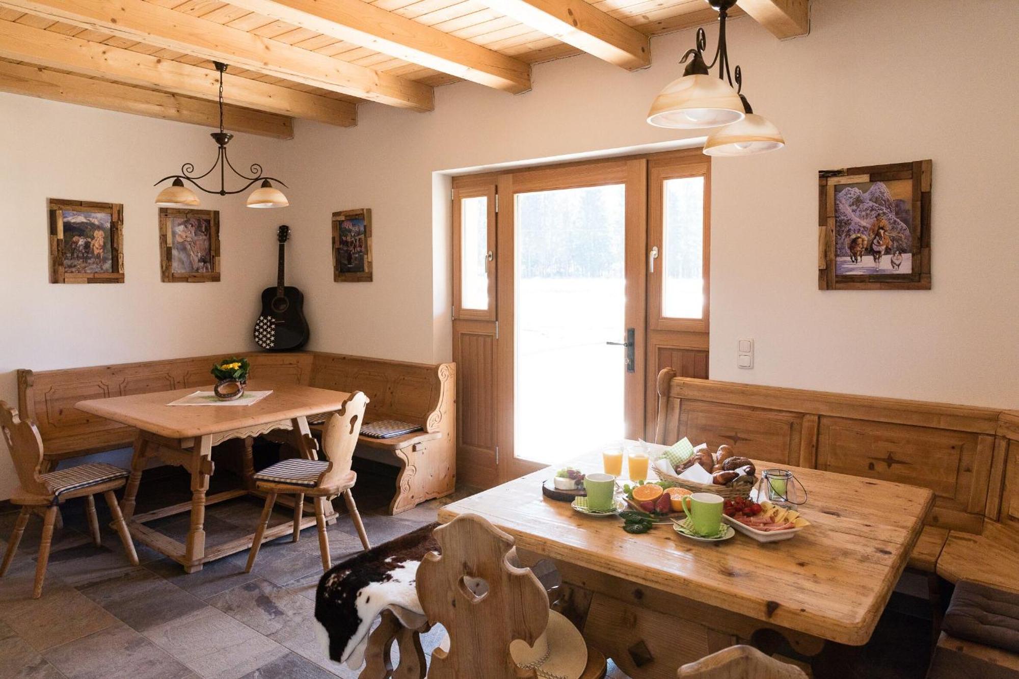 לינה וארוחת בוקר ליבנאו Big Sky Ranch מראה חיצוני תמונה